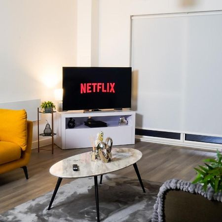 Manchester City Centre Apt With Balcony & Free Parking - Including Free 1-Hour Early Check-In Or Late Check-Out For Bookings Until July, Justeat Voucher For 2-Night Stays Minimum! 맨체스터 외부 사진
